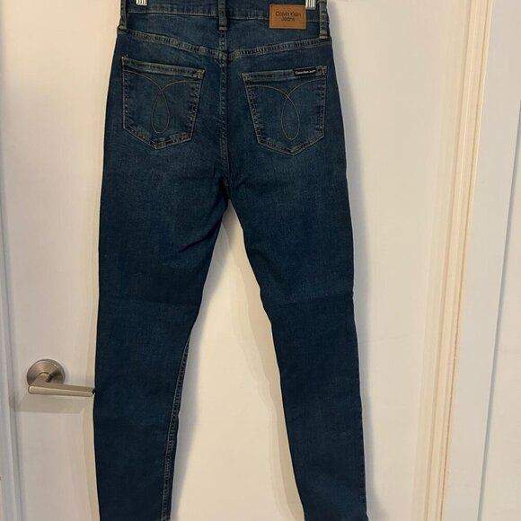 Calvin Klein Jeans Women’s Skinny Jeans Size 4/27 – New, Stretch Denim, Mid Rise - Picture 2 of 8